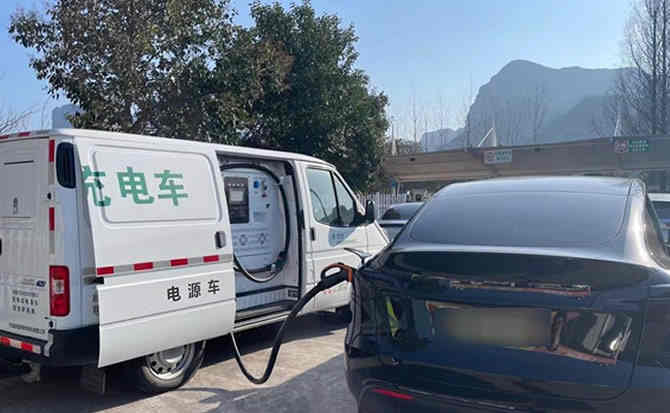 且末汽车搭电
